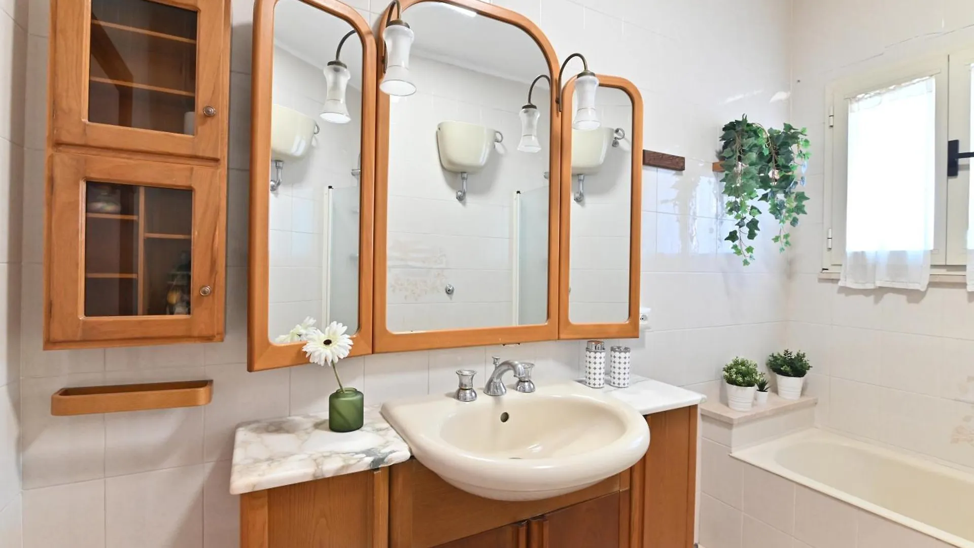 بيت ضيافة Izzhome Central Room بولا إيطاليا