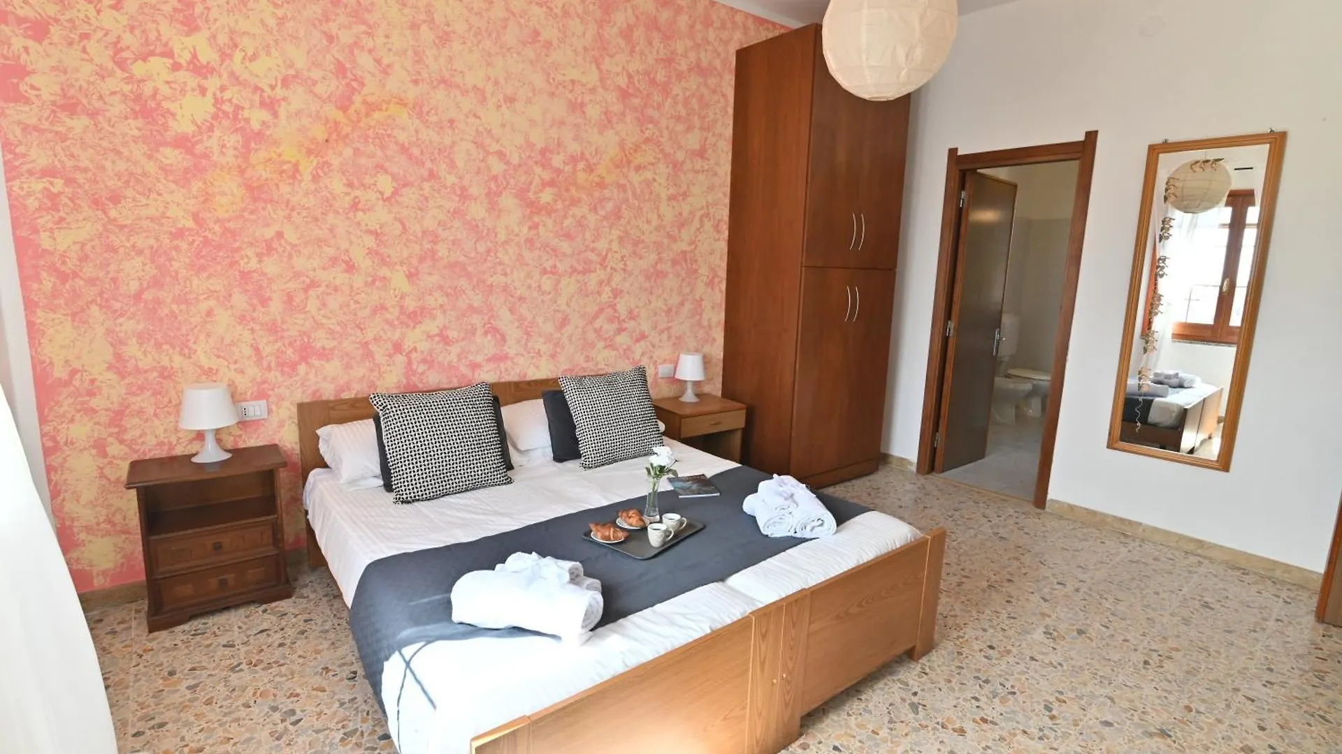 Guest house Izzhome Central Room Pula